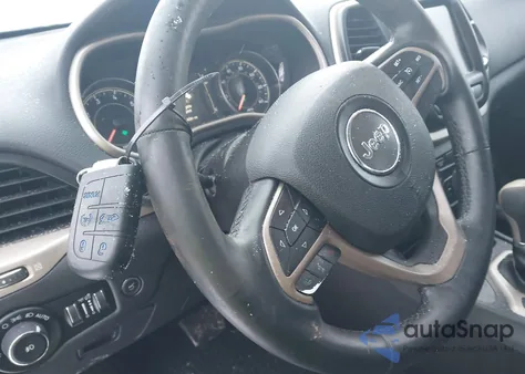 2014 Jeep Cherokee Latitude z USA, uszkodzony, nr VIN 1C4PJMCB3EW299570